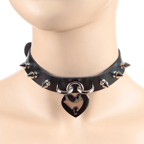 Black choker with Heart Lock and Spikes