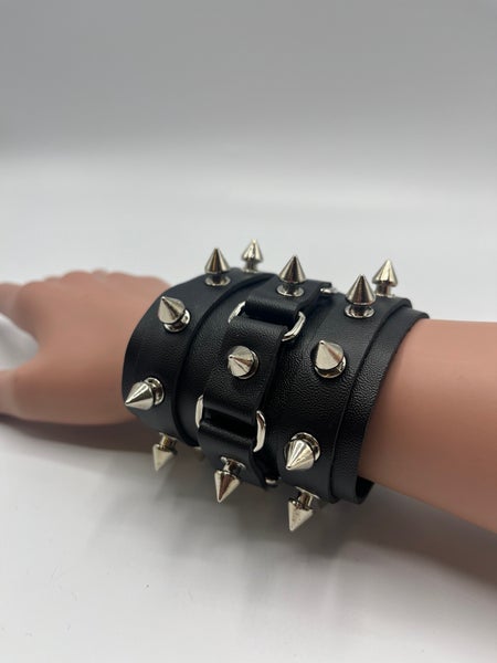 Stud Bracelet