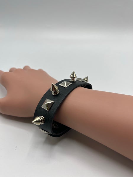 Stud Bracelet
